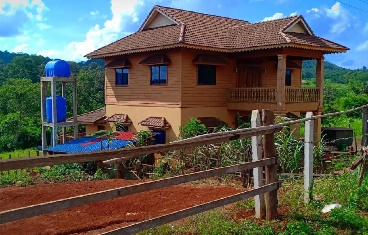 Terre De Lumiere Bed & Breakfast Senmonorom Exterior foto